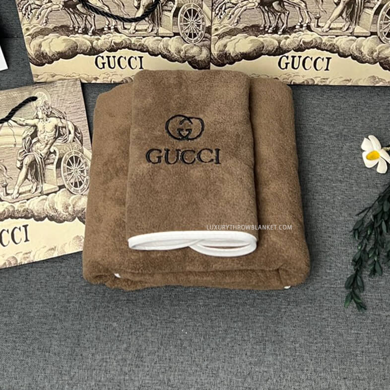 4pc Luxurious Gucci Style Embroidered Towel Set Gift Spa