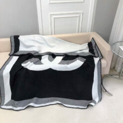 Chanel Logo Throw Blanket (13)