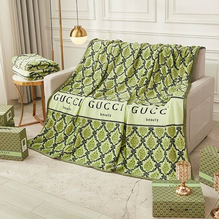 Louis Vuitton Supreme bear bedding set